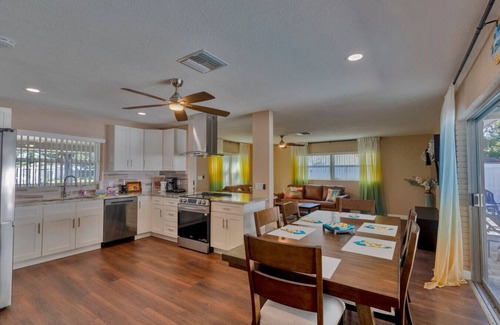 Seminole Appartement | Sunny Escape-Heated Pool