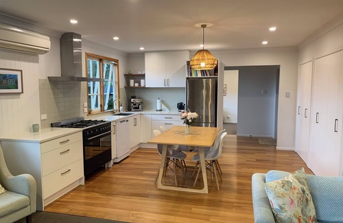 Tauranga Maison | Sunny family fun in quiet neighbourhood