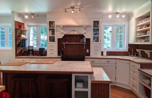 Morin Heights Maison | Sunny French Country Home + Unit in Laurentians | 55mins to Tremblant & Montreal