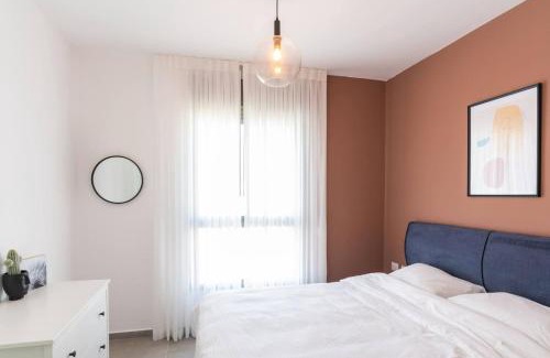 Nahariya Appartement | Sunny Haven Sea View Escape by Sea N' Rent