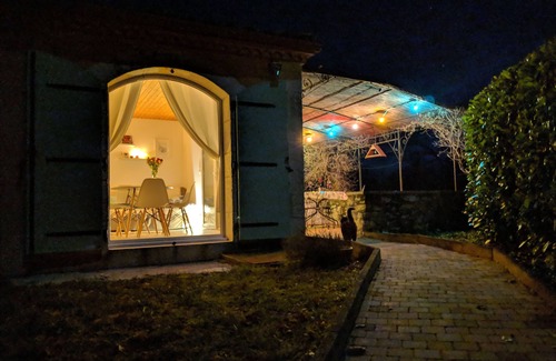 Lalbenque Maison | Vacances ensoleillées au calme à la campagne avec piscine dans le Quercy