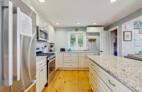Wells Beach Maison | Sunny home near the sand with bikes, grill, firepit, & balcony- dog-friendly