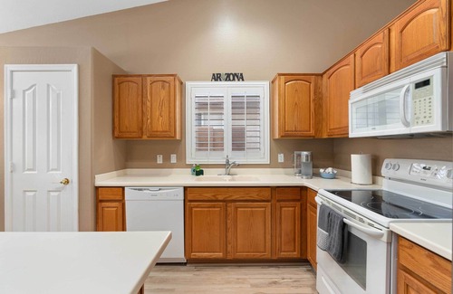 Castlegate Maison | Sunny Home w/ Backyard Oasis in San Tan Valley!
