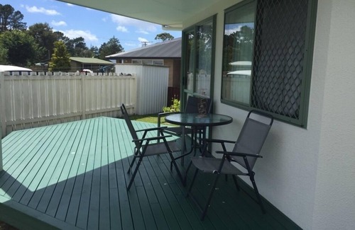 Whangamata Maison | Maison ensoleillée près du terrain de golf et du centre de loisirs