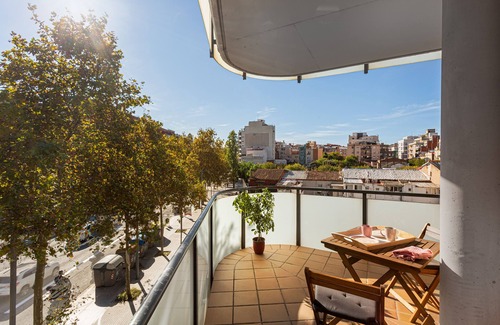 El Clot Appartement | Grande terrasse ensoleillée dans un appartement confortable grande connexion Internet gratuite