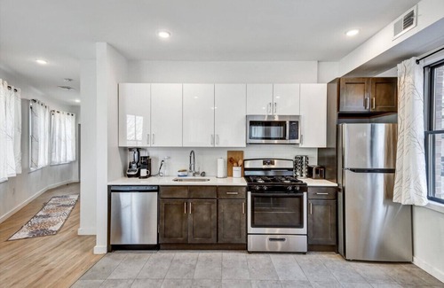 Central Business District Appartement | Sunny Luxury Apt. In Heart Of Newark!