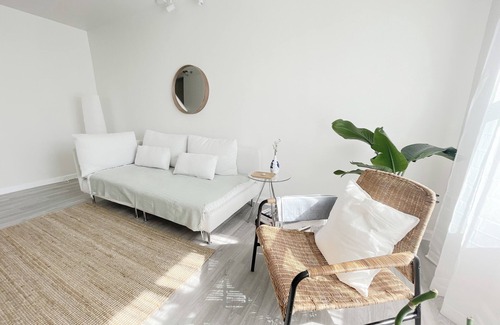 Brooklyn Maison | Sunny Modern 3-Bedroom Duplex w/Outdoor Garden 2 Blocks From Coney Island Beach