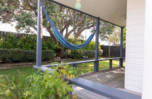 Papamoa Beach Maison | Sunny Pap beach house - filled with sun. ☀️🌊
