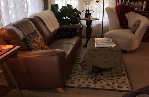 Wheaton-Glenmont Maison | Sunny Peaceful Suburban Washington DC Escape