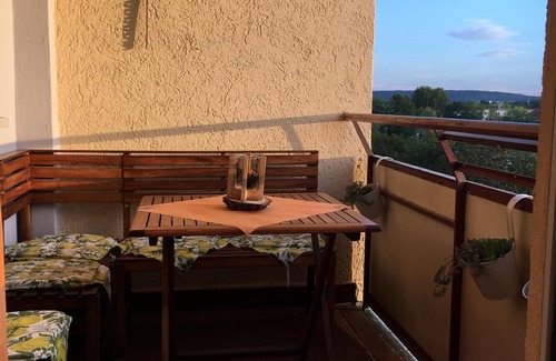 Fasanenhof Copropriété | penthouse ensoleillé, TRÈS bon emplacement, juste avec bus en 6 min., A8