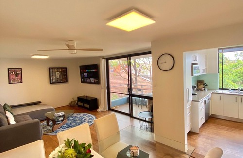 Manly Appartement | Sunny Quiet Executive / Family Apartment on Manly's Eastern Hill