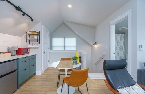 Clayton Maison | Sunny Schafer Park Guest Home