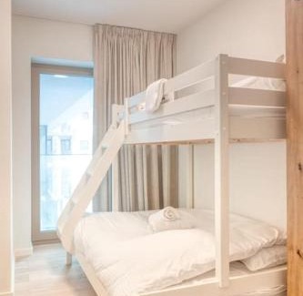 Ostend Appartement | Sunny Seaview Sanctuary in Ostend w Parking