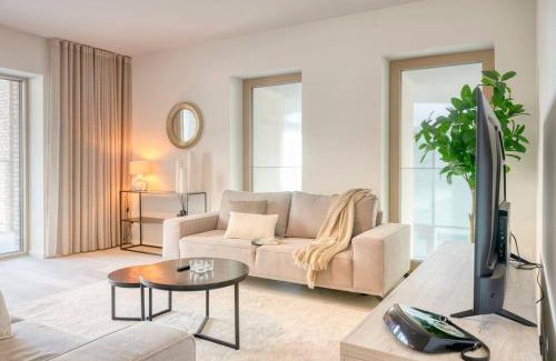 Ostend Appartement | Sunny Seaview Sanctuary in Ostend w Parking