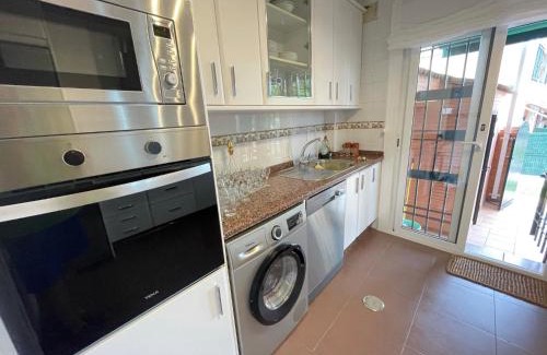 Montequinto Maison | Sunny SemiDetached private house 10min from City center
