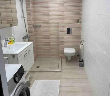Kazanlak Appartement | Sunny Spacious Apartment in a Great Location