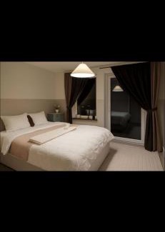 Spanga - Tensta Maison | Sunny stay in top floor room