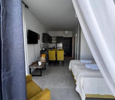 Dulkadiroglu Appartement | Sunny studio in eco-wellness resort with sea and mountain views