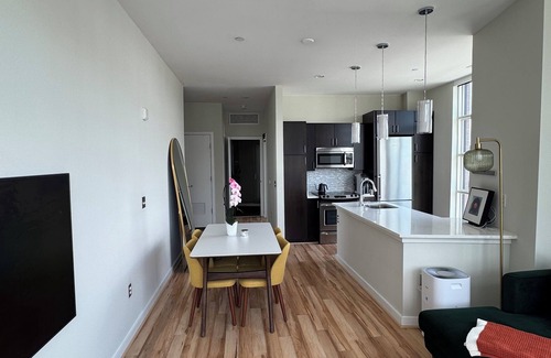 Cardozo Appartement | Sunny U Street + Balcony & Views