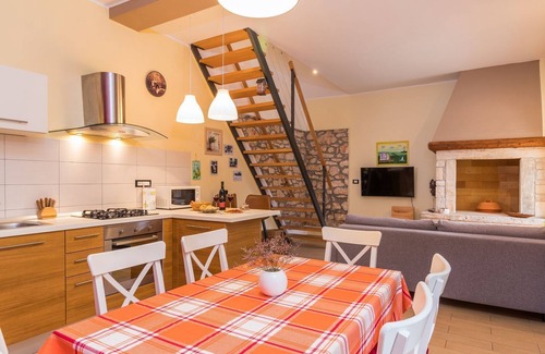 Valdebek Maison | Villa ensoleillée avec piscine privée et WiFi