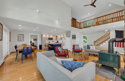North Windham Maison | Maison ensoleillée au bord de l'eau Little Sebago - Parfait pour les familles!