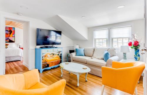 Westport Appartement | Sunny Westport 2 BR Retreat above Historic Mill