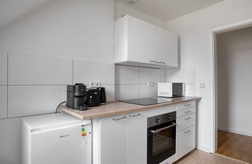 Zehlendorf Appartement | Sunny Zehlendorf 3BR, Fully Furnished & Equipped, by Blueground