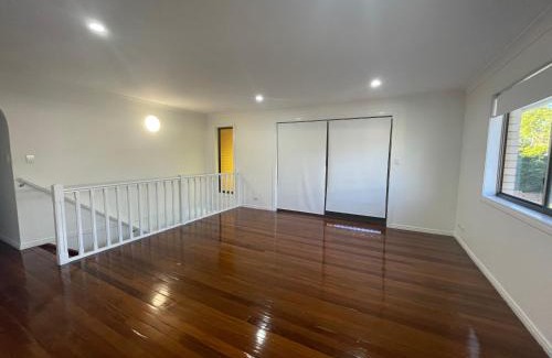 Sunnybank Hills Maison | Sunnybank Hills Home - Near Shopping & Dining