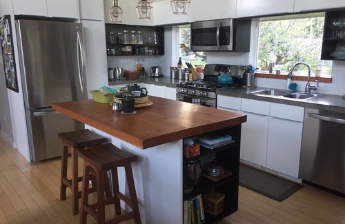 Courtenay Maison | Sunnyside House- 30mins from Mt. Washington