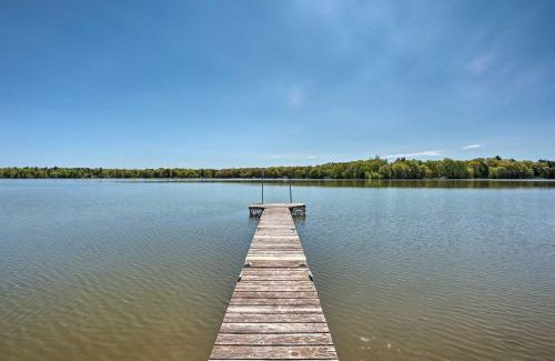 Isanti Maison | Sunrise Bay with Lake Access Families Welcome!