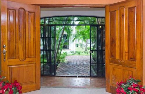 Playacar Lit Et Petit-Déjeuner | Sunrise Double Room in Stunning Villa Playacar Ii