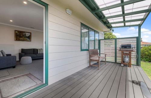 Owhata Maison | Sunrise Getaway - Rotorua Holiday Home