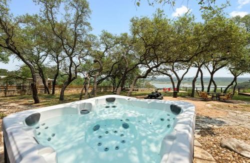 Spicewood Maison | Sunrise Lodge - Daybreak Cottage