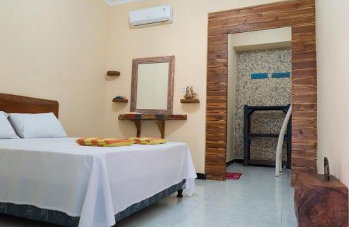 Tukad Mungga Lit Et Petit-Déjeuner | Sunrise Lodge & Lounge