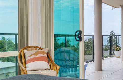 East Ballina Maison | Sunrise on Shelly - Beautiful spacious pet friendly home next to the ocean with amazing views