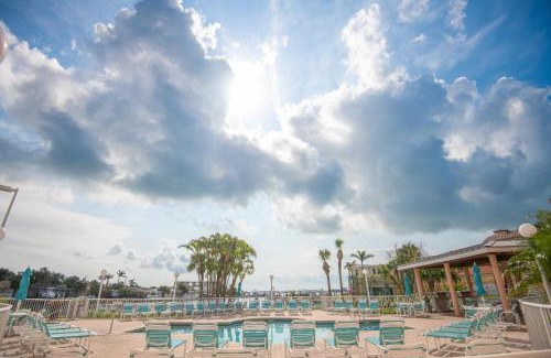 St. Pete Beach Maison | Sunrise Resort 303