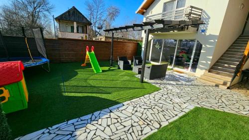 South Backa District Villa | Sunrise Riverside House