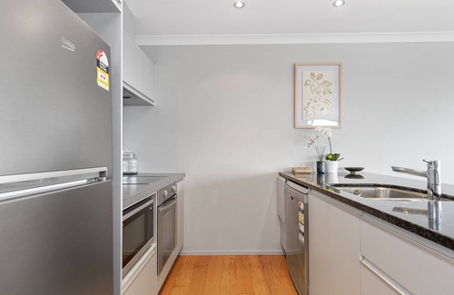 Papamoa Beach Cottage | Sunrise Retreat - Papamoa