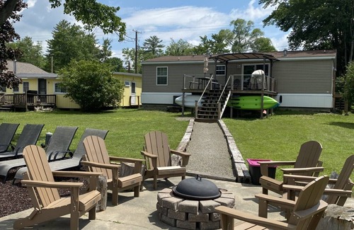 Bradford Cottage | Sunrise, Sunset, Relax, Repeat Lamoka Cove