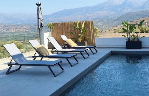 Asteri Villa | Sunrise Village Aptera Pool Villa II