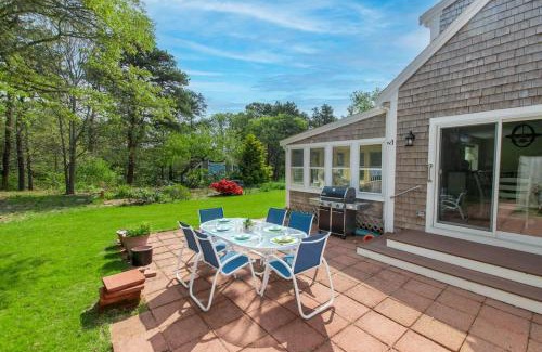 Eastham Maison | Sunroom Mins to Beaches Views of Marsh