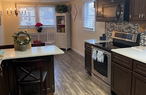 Locust Valley Maison | 🌸🌼SUNSATIONAL Locust Valley Village Charmer🏖🎊HIGH SPEED INTERNET!💫