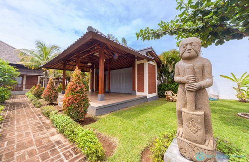 Banjartegehe Villa | ☀Sunset☀ Beachfront Dreamvilla Lovina avec piscine