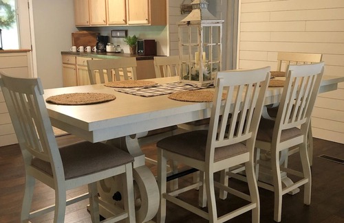 Camden Maison | Sunset Cove - Beautiful waterfront - Relax & Unwind on the KY Lake - TN River