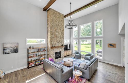 Butte Des Morts Maison | Sunset Cove home