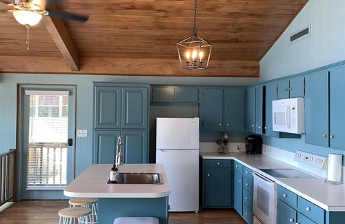 Jefferson Maison | Sunset Cove - Lake O' The Pines / Crystal Cove