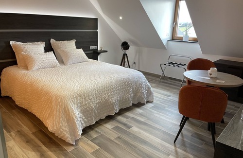 Roye Lit Et Petit-Déjeuner | CHAMBRE LUXE COUCHER DU SOLEIL - DOUBLE - JACUZZI EXTERIEUR