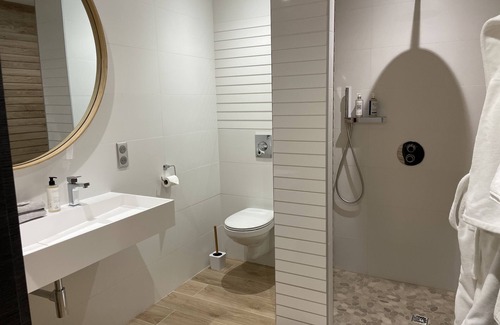 Roye Lit Et Petit-Déjeuner | CHAMBRE LUXE COUCHER DU SOLEIL - DOUBLE - JACUZZI EXTERIEUR