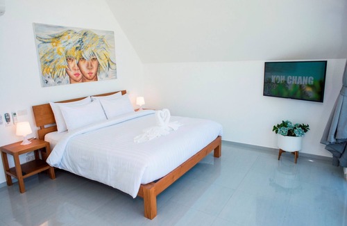 Ko Chang Lit Et Petit-Déjeuner | Sunset Emily Villas - ROOM 7B / 1 - chambre double avec vue sur la mer & PETIT DÉJEUNER