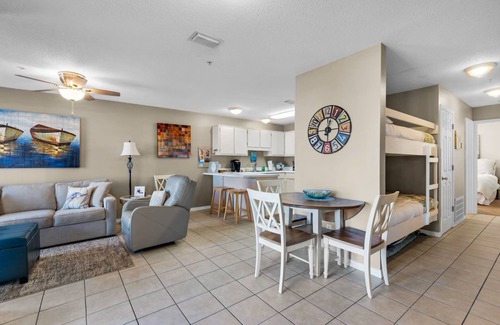 Navarre Beach Villa | Sunset Harbor Villas 312 / Steps to the Beach